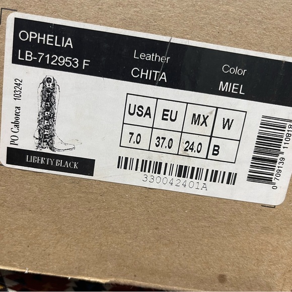 Boots - Picture 4 of 6